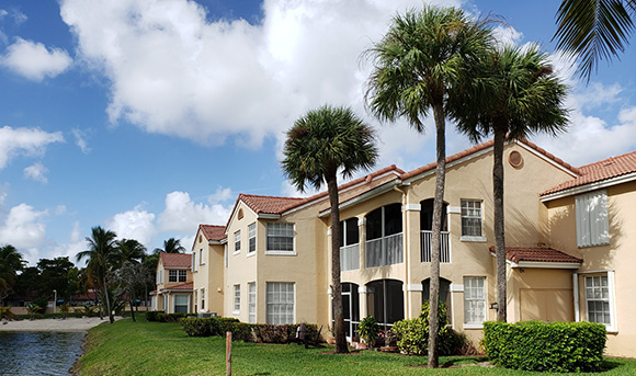 Residential property management for Doral HOAs